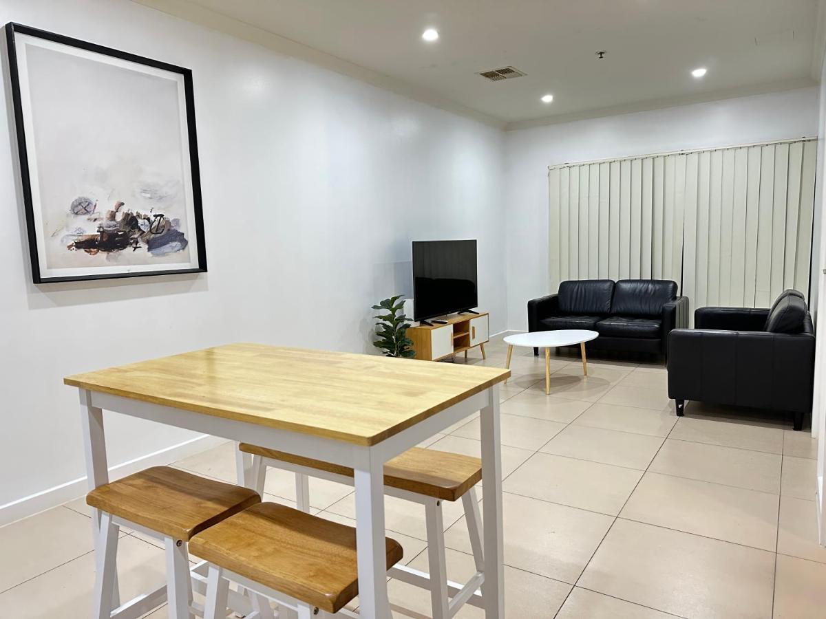 Bundled Bliss 2 Bedroom Condo In Adelaide Cbd Kültér fotó